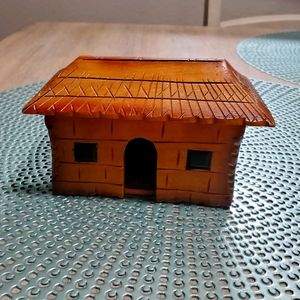 Cute fossil rim wildlife park house trinket box